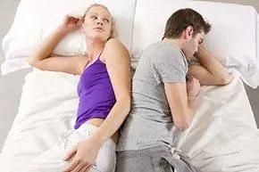 пара в постели