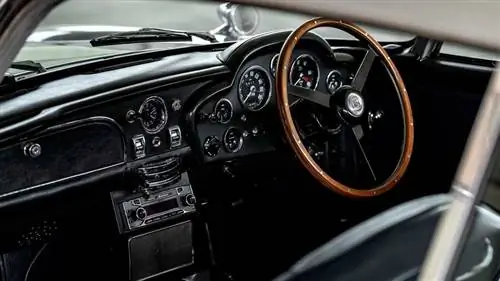 АСТОН МАРТИН DB5 АСТОН МАРТИН DB5