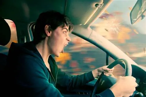 25 худших автомобилей всех времен