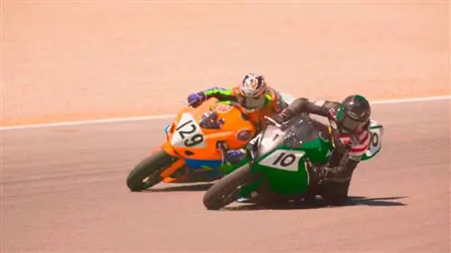 10 лучших гонщиков MotoGP всех времен