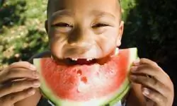 5 продуктов, полезных для детских зубов