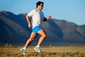 Спортсмен бег за здоровый образ жизни.