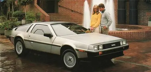 Как работает DeLorean