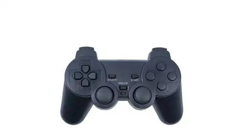 Черный геймпад PlayStation.