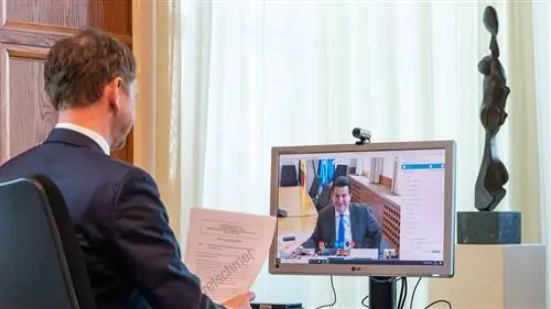 Как хорошо выглядеть и звучать во время видеоконференции