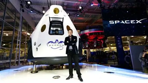 Илон Маск, SpaceX, Dragon V2