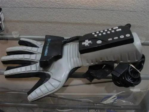 Как работала Nintendo Power Glove