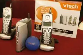 Конкурент Vonage предлагает ежемесячное обслуживание за 29,99 долларов США для безлимитного внутреннего и международного плана.