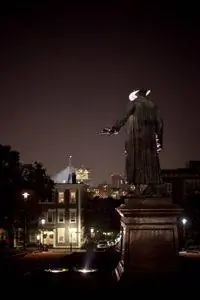 ночные изображения статуи, города