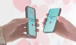смартфоны с сердечками на экранах