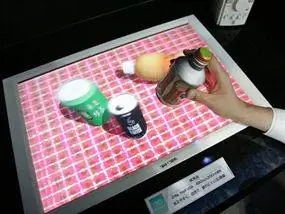 Лентикулярный трехмерный дисплей Toshiba