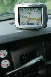 Почему системы GPS дают неверное направление?