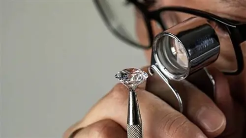 мезонит против алмаза