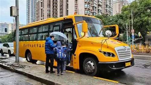 школьный автобус, Китай