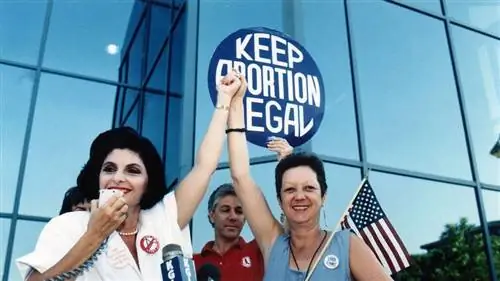 Глория Оллред и Норма МакКорви, митинг в поддержку выбора