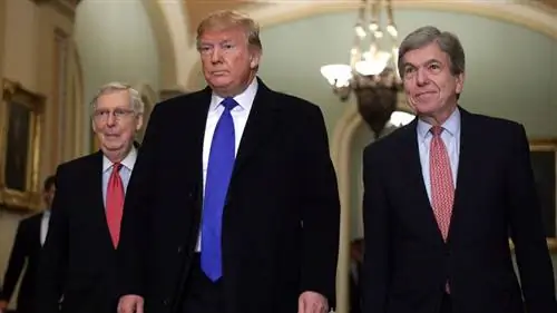 Дональд Трамп Митч МакКоннелл
