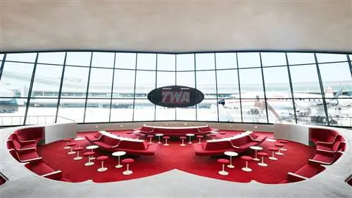 Знаменитый авиационный центр TWA превратился в отель