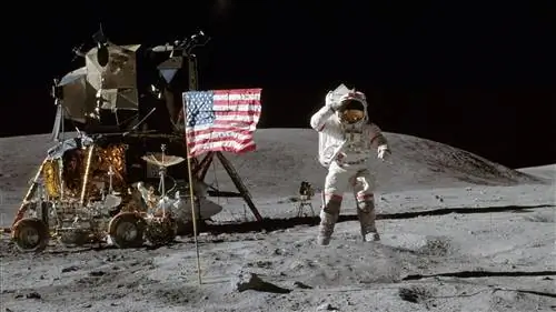 Аполлон-11 доставил первых людей на Луну. А как насчет миссий 12-17?