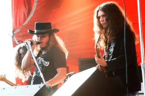10 правил концертного этикета, которым парень из Freebird не следует