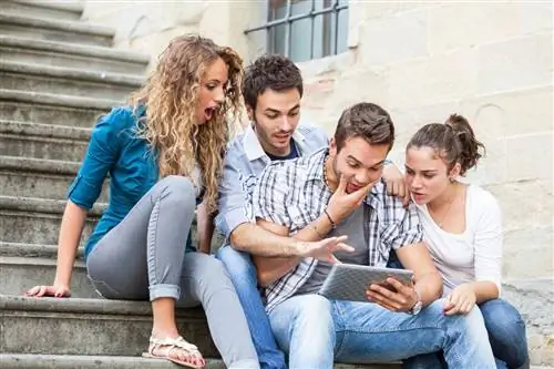 10 худших нарушений этикета Facebook