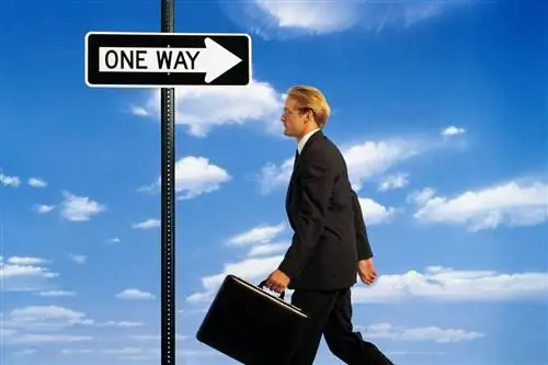 Неужели есть люди, которые думают, что правила к ним неприменимы?