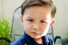 ребенок, начинающий ходить