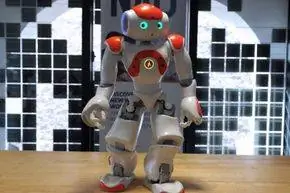 Робот NAO от Aldebaran Robotics восхитителен, но он также один из ровесников Паро. Среди его потенциальных применений - терапия для детей с расстройствами аутистического спектра.