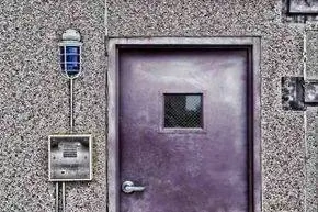 стальная дверь