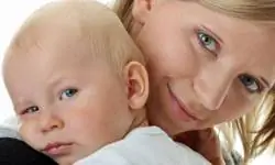 10 вещей, которые нельзя говорить молодой маме