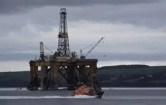 Насколько глубоко под землей находятся залежи нефти?