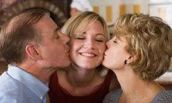 девушка и ее родители