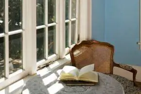 Уникальная история сделает вашу презентацию сильнее - например, дневник предка может иметь важное историческое значение.