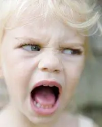 Не утруждайте себя рассуждениями. Ты просто сойдешь с ума, как она.