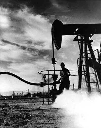 Нефтяное месторождение