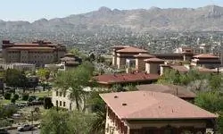 В Эль-Пасо каждый год много солнца падает на эти крыши.