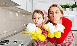 Делегирование работы по дому 101: Заставьте детей работать
