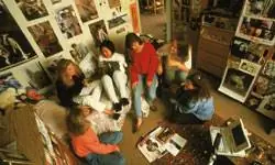 5 способов сделать вашу комнату в общежитии больше