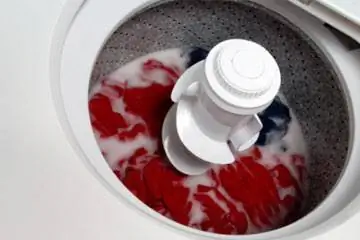 Как отстирать стекловолокно с одежды