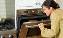 5 характеристик, на которые стоит обратить внимание при покупке духовки