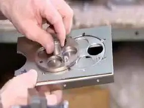 Как это сделано: монетоприемник