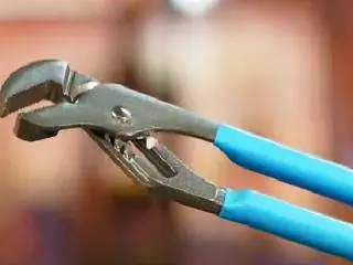Для какого ремонта требуются плоскогубцы?