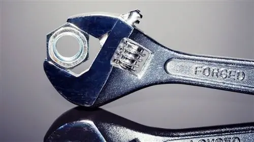 Как работает ударный гайковерт?