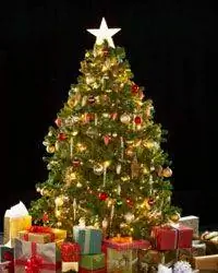 Рождественская елка с подарками