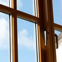 5 хитростей по очистке окон и зеркал