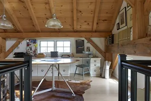 мансардная комната