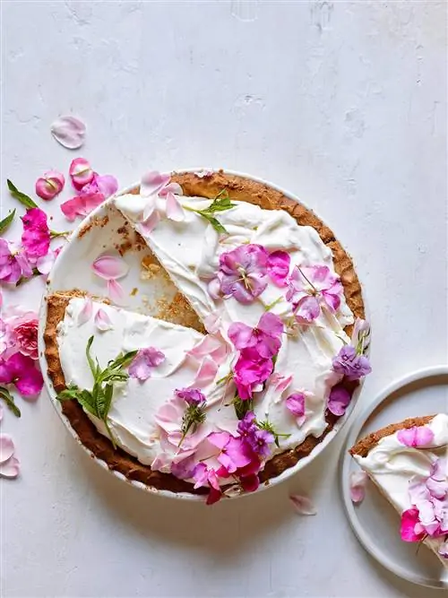 Лимонно-вербеновый пирог с мороженым