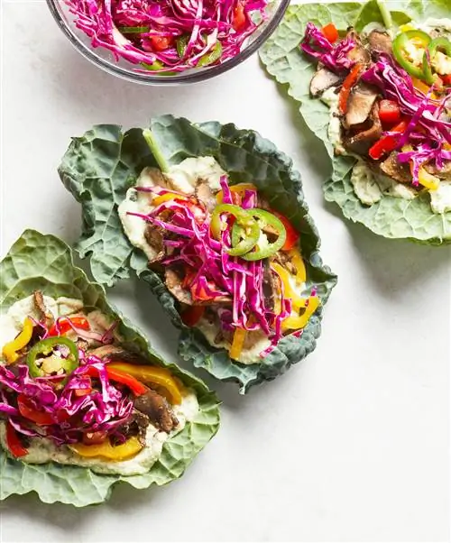 Обертывания портобелло с перцем и капустой