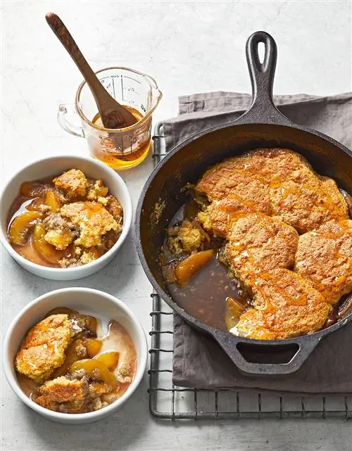 Персиковый хрустящий корж с верхушкой из кукурузного хлеба Персиковый хрустящий корж с верхушкой из кукурузного хлеба