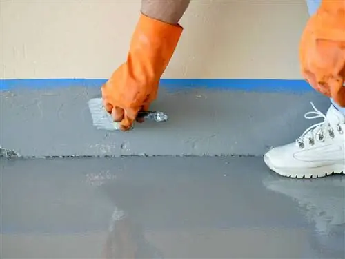 покраска стены эпоксидной смолой