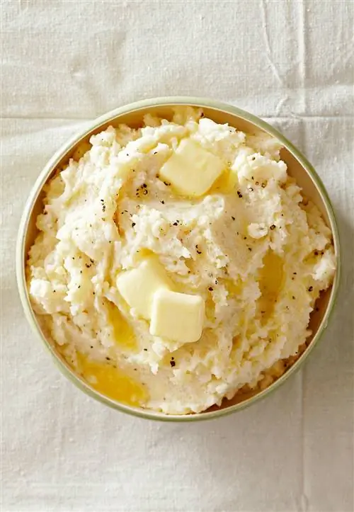 Картофельное пюре с чесноком по-деревенски Картофельное пюре с чесноком по-деревенски